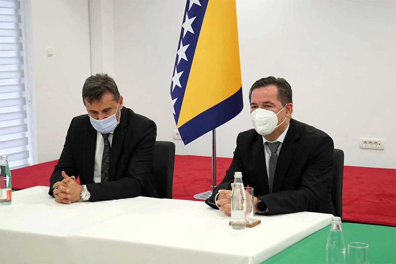 Novalić prokomentirao Čovićev poziv da se u Mostaru broje glasovi