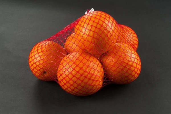 Znate li zašto se naranče prodaju u crvenim mrežicama?
