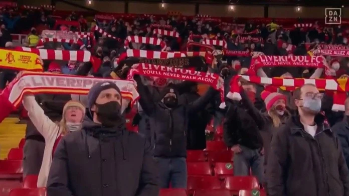 Nakon devet mjeseci navijači na stadionu pjevali "You'll Never Walk Alone"