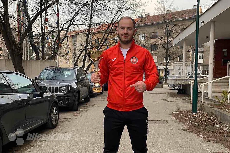 Najbolji doktor među karatašima i najbolji karataš među doktorima
