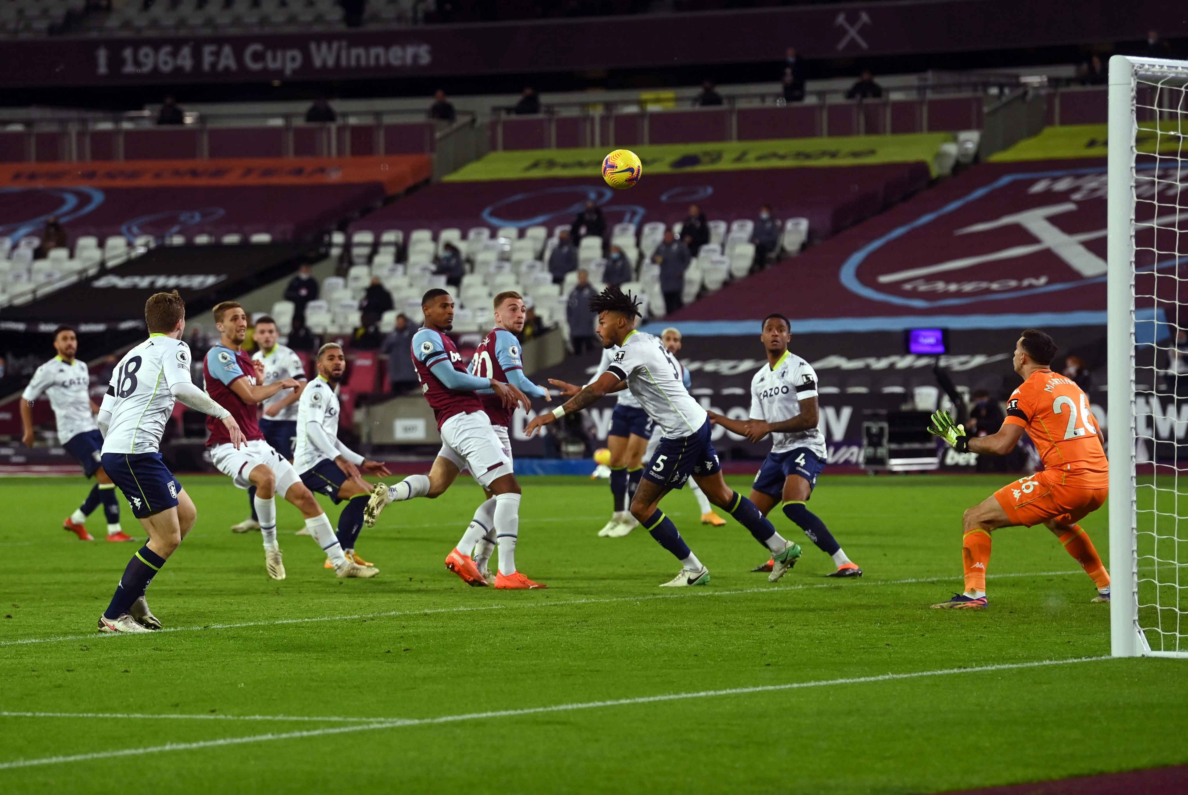 West Ham United slavio protiv Aston Ville i skočio na peto mjesto