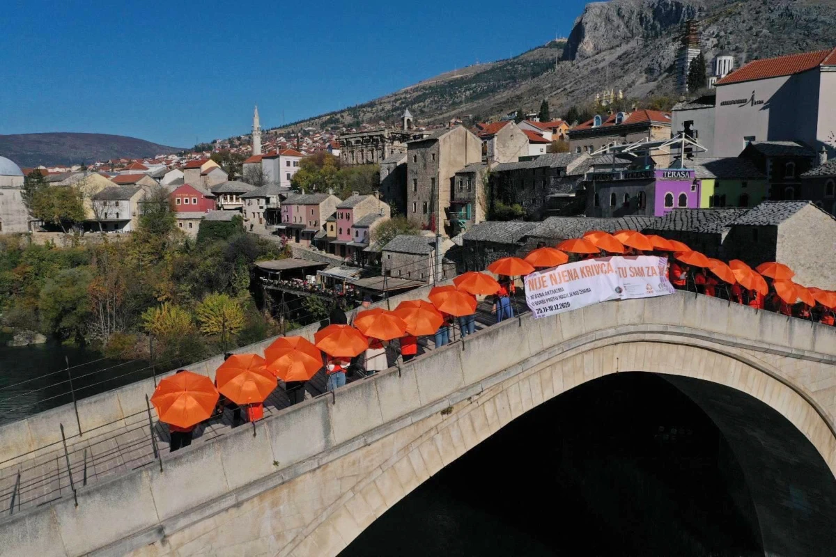 'Stop nasilju nad ženama''– poručili su mladi iz Mostara 