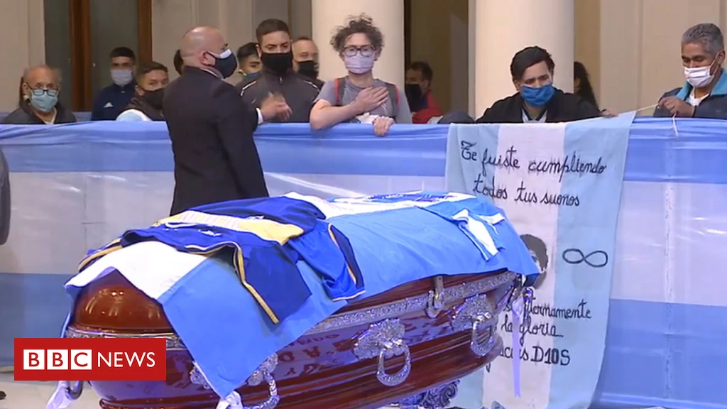 Maradonin lijes izložen u palači Casa Rosada, Argentinci se opraštaju