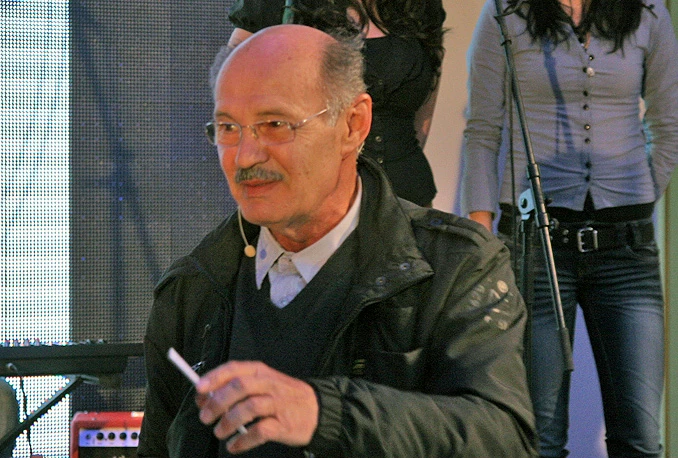 Preminuo Mustafa Nadarević