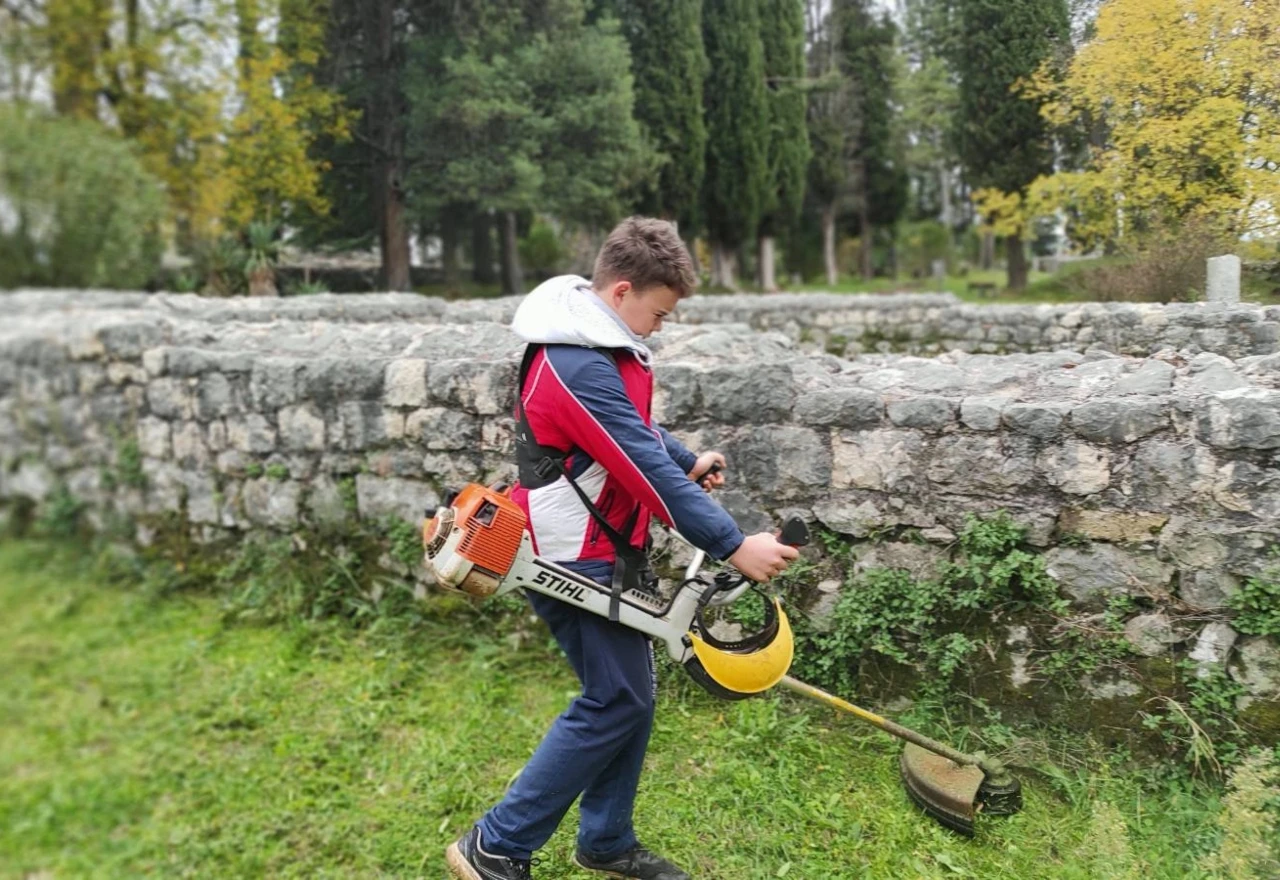 Čapljina: 15 vrijednih ruku skupilo 25 vreća otpada