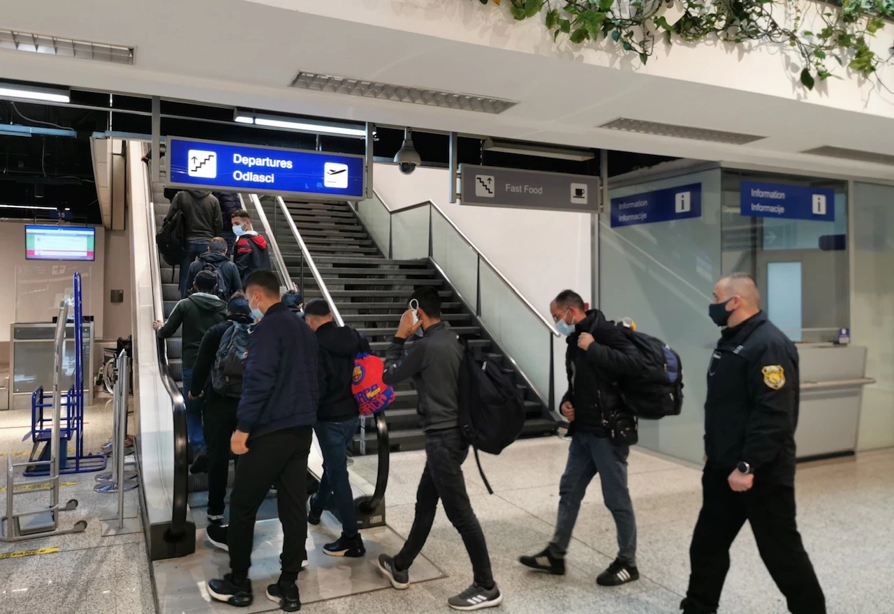 Još 13 migranata protjerano iz BiH