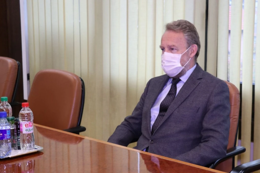 Izetbegović se pohvalio sa 'stvorenih' 105.000 radnih mjesta