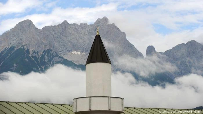 Austrija zatvara ''radikalne džamije''