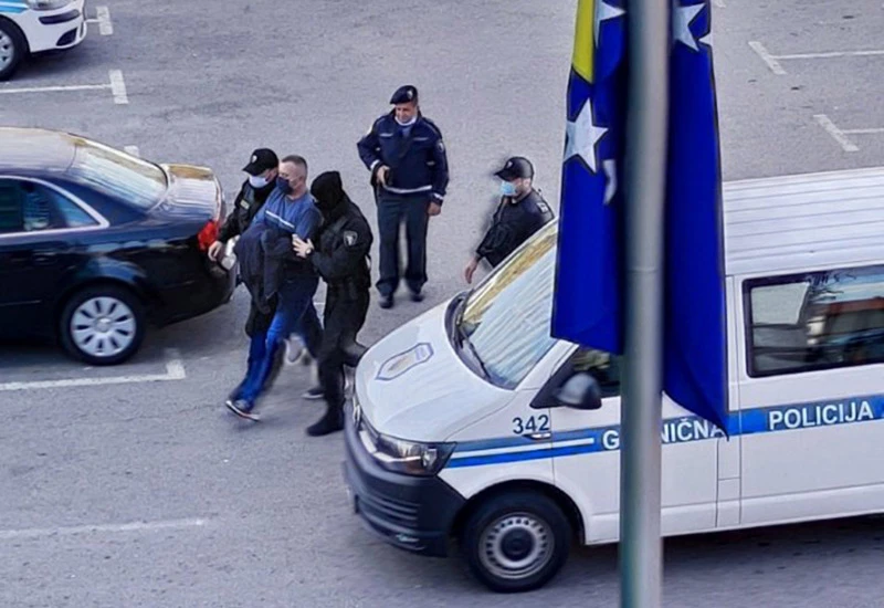 Uhićen i policajac: Krijumčari prebacivali migrante, stoku i tekstil