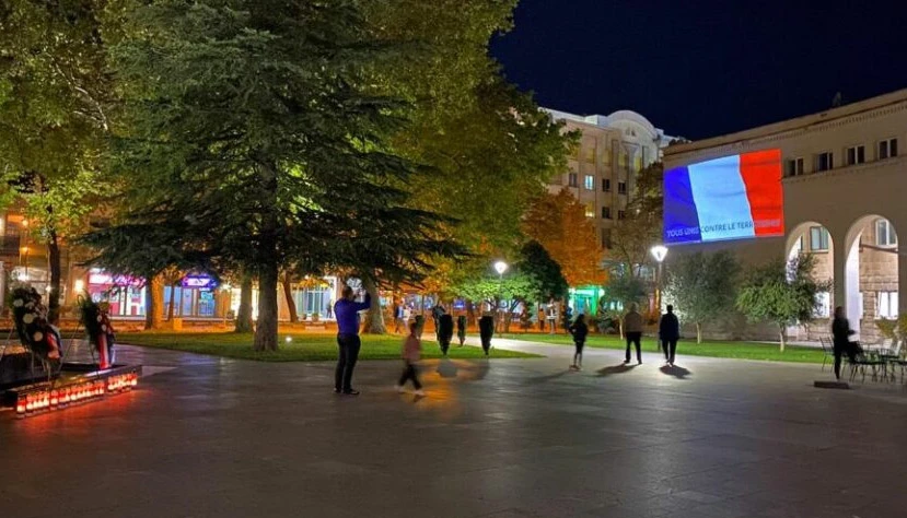 Mostar u bojama Francuske iskazao potporu u borbi protiv terorizma