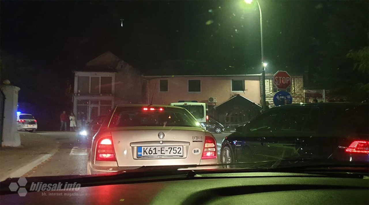 VIDEO | Mostar: Uhićenja zbog bacanja baklji na 'Ultras Pub'