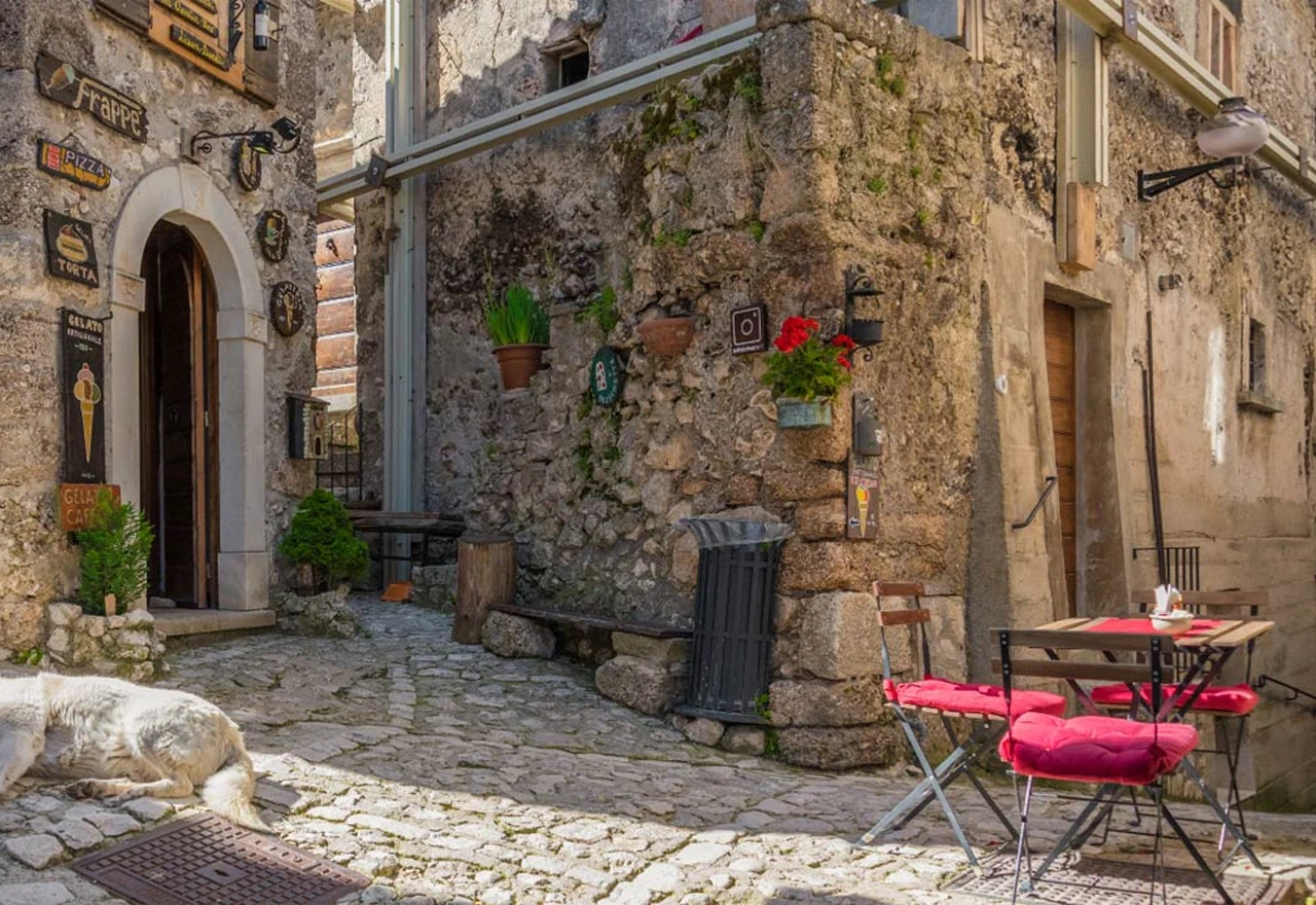 Idilično talijansko selo vam plaća da se doselite