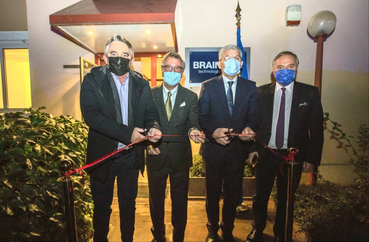 Džaferović i Komšić otvorili počasni konzulat Bosne i Hercegovine u Beču