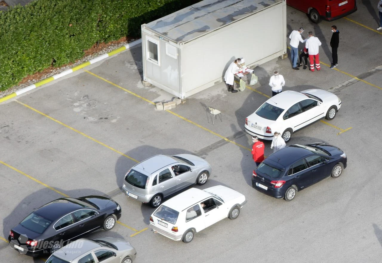 Mostar: Gužve na 'drive-in testiranju'