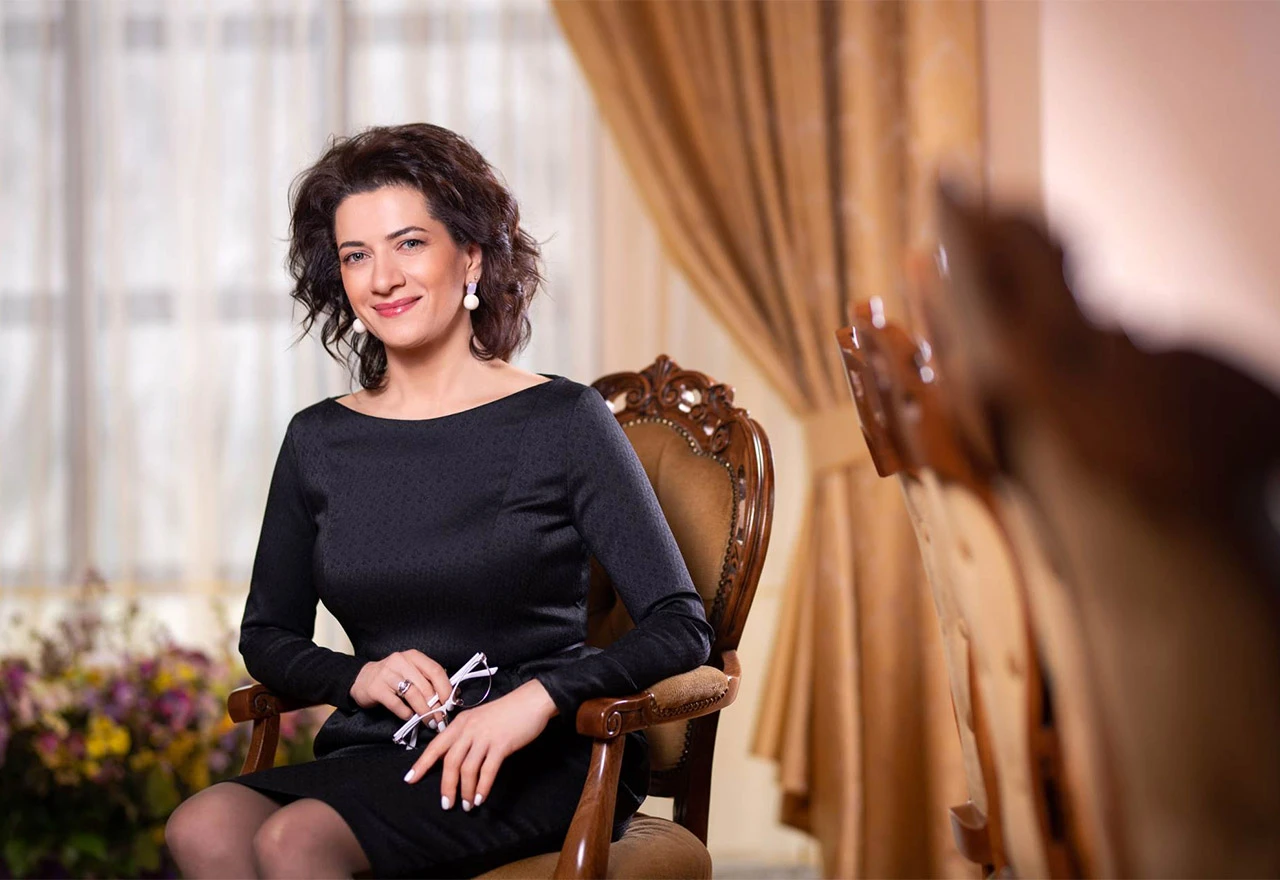 Supruga premijera Armenije ide ratovati u Nagorno-Karabah
