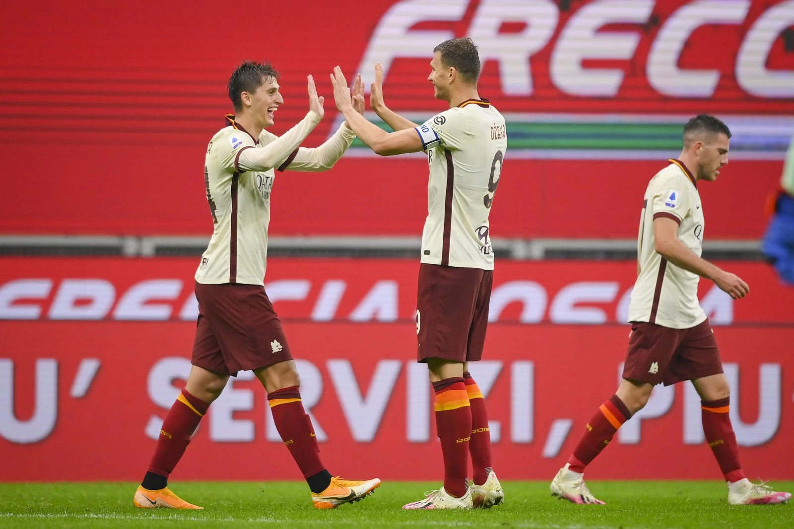 Golijada na San Siru: Ibrahimović i Džeko remizirali (3:3)