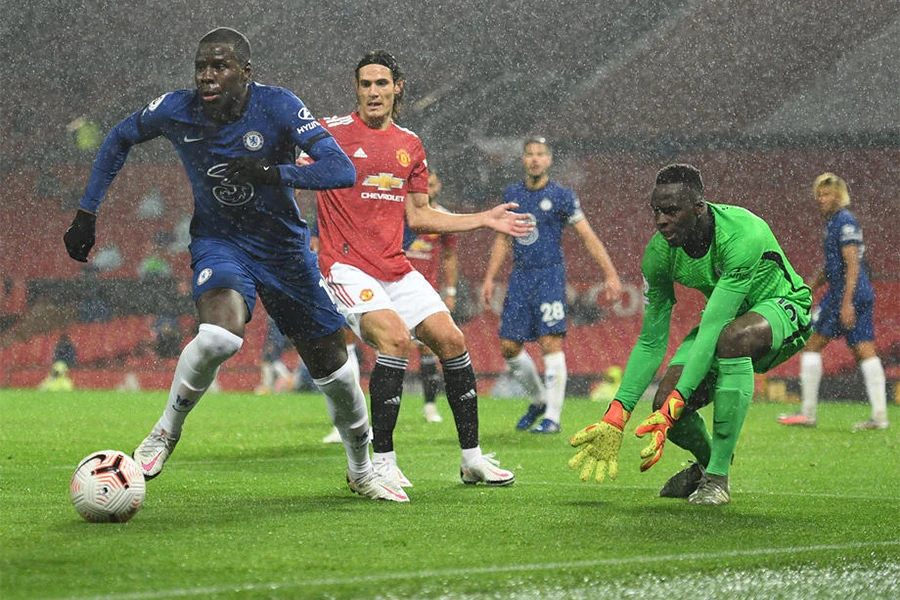 Na Old Traffordu 0-0