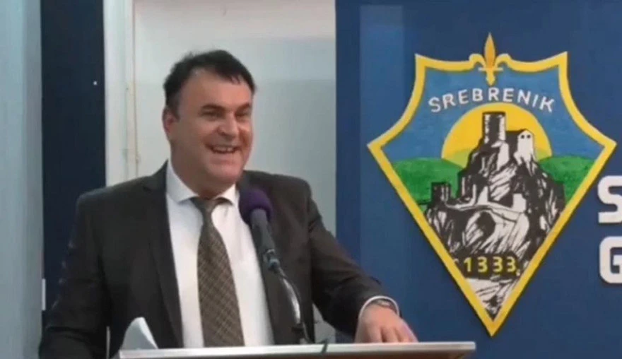 Općinski vijećnik pokušao reći nešto pametno, ali mu nije pošlo za rukom