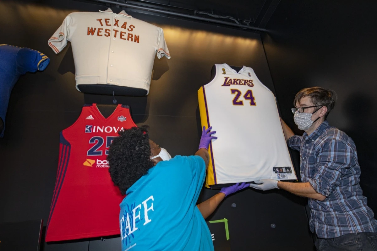 Dres Kobea Bryanta bit će izložen u Smithsonian muzeju