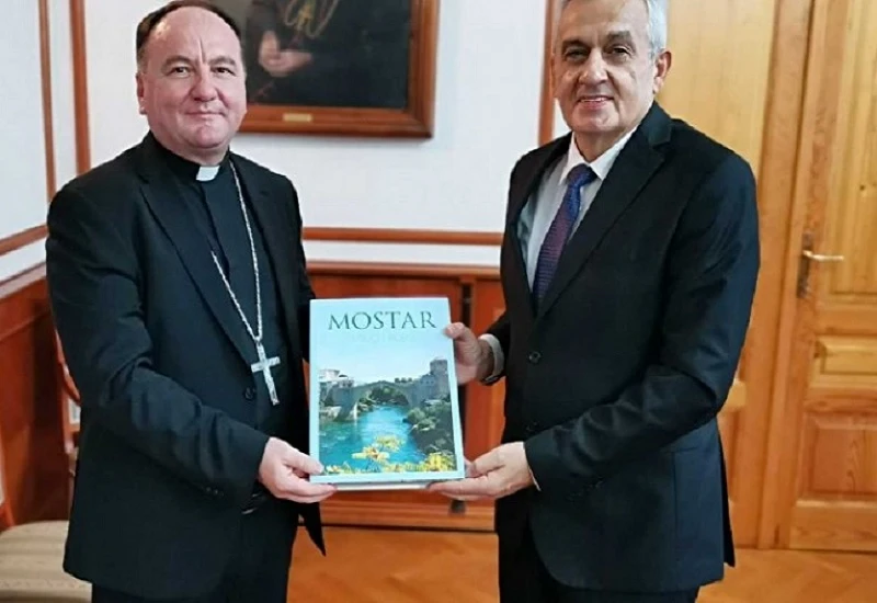 Bešlić pojasnio novom biskupu političke prilike u Gradu Mostaru