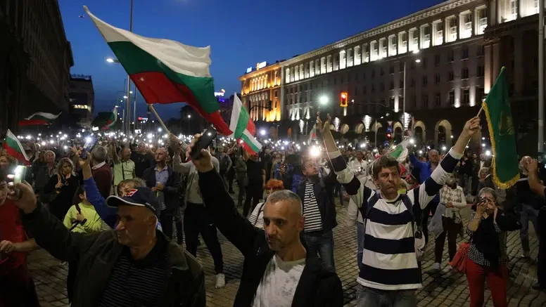 Bugari na ulicama već 100 dana traže odlazak Borisova i vlade