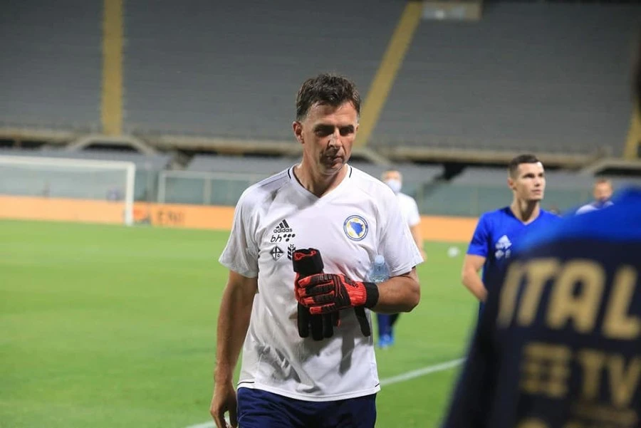 Bajević među pričuve uvrstio 47-godišnjeg Brašnića!