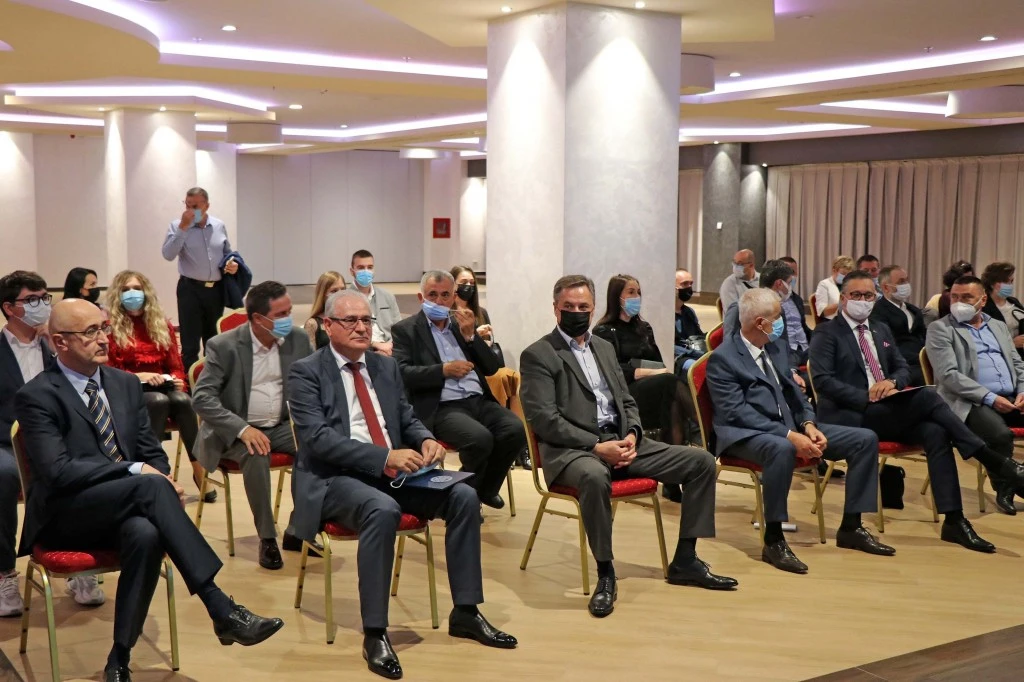 Knjiga 'Hirurgija/Kirurgija' promovirana i u Mostaru