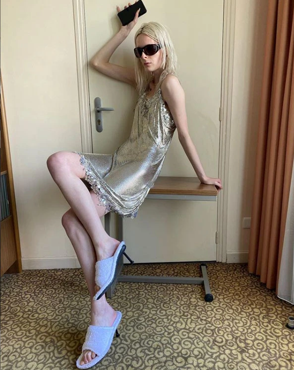 Jesu li pretjerali? Balenciaga ukrstila papuče i štikle