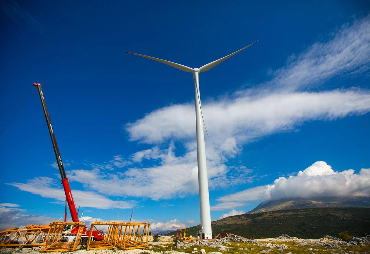 Počela montaža vjetroelektrane na Podveležju