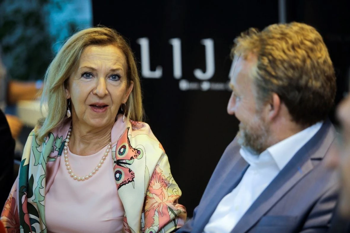 Unuka brani djeda: Alija je do istog saznanja došao nakon 200 godina