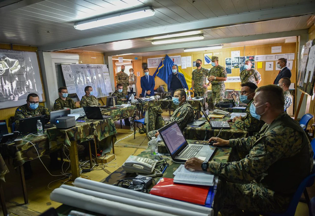 Najviši dužnosnici MO BiH, OS BiH i NATO stožera pratili vježbu na Manjači