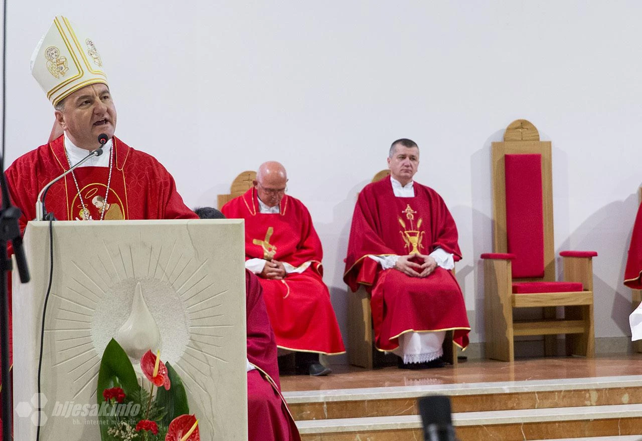 Biskup Palić održao prvu misu nakon ustoličenja