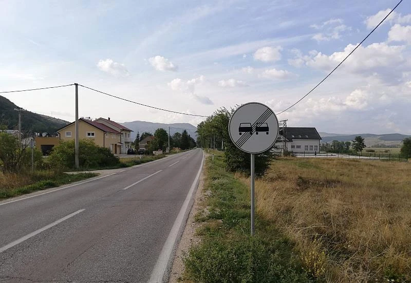 Duvanjskom Schumacheru tri prekršajna naloga