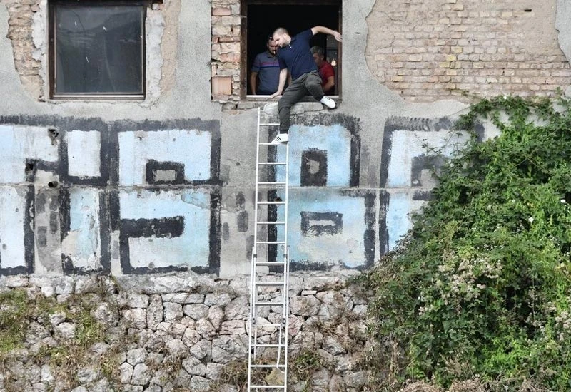 I ovo je BiH: Ljestvama na posao
