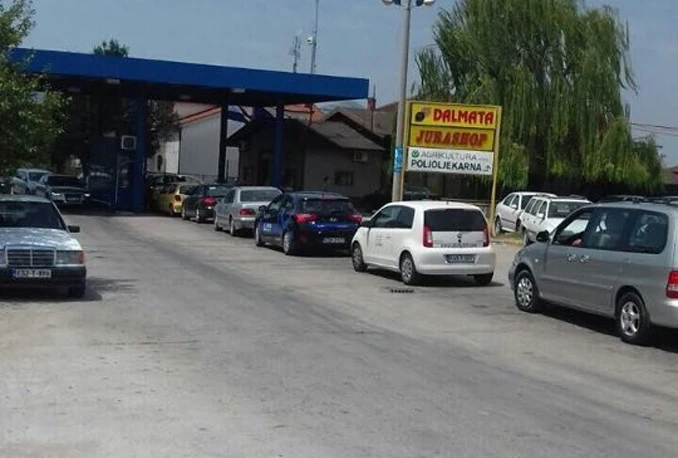 Zatvoren granični prijelaz – veliki problem za školarce iz Gabela Polja