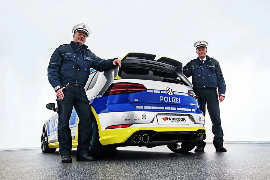 Golf presretač s čak 400 konja!