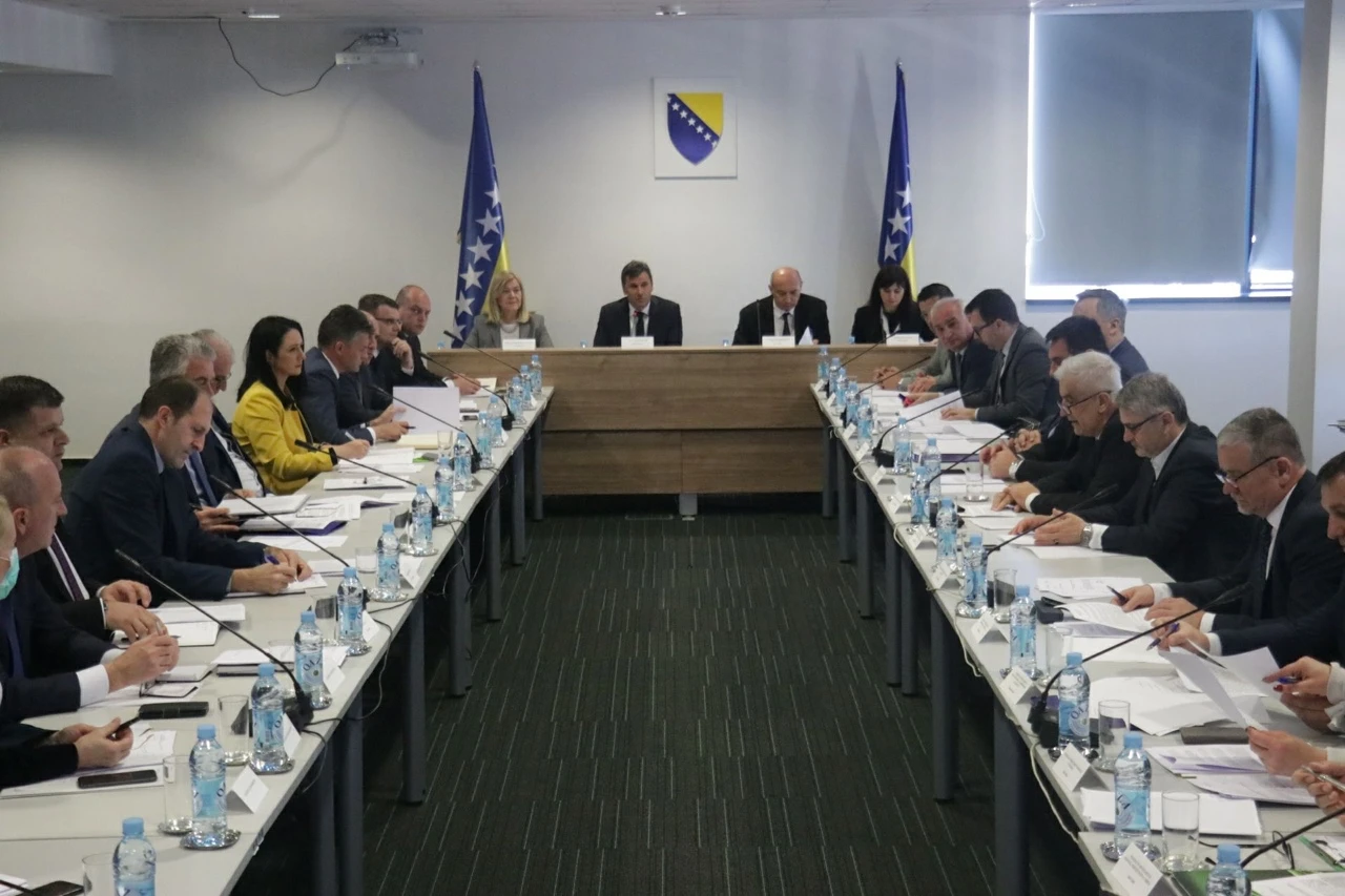 Vlada će pratiti i analizirati stanje u gospodarskim društvima