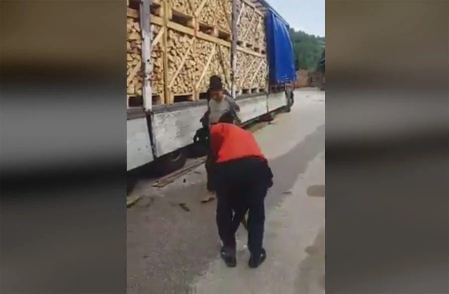 VIDEO | Zatekao migrante u kamionu: ''Jok problem Maroko''