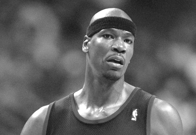 Preminuo Clifford Robinson