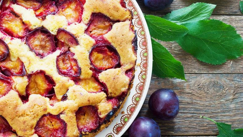 Paleo i gluten free torta sa šljivama za kasno ljeto
