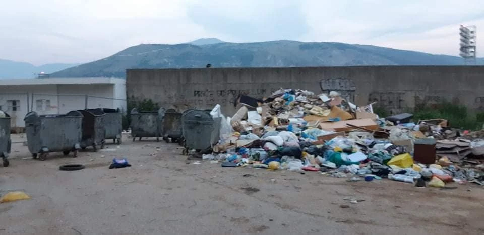 'Žućo' nadležnima: Je li vas sram deponije iznad stadiona?