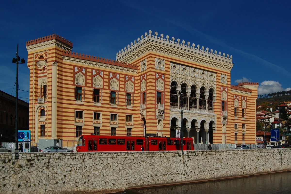 28 godina od noći kada je gorio simbol Sarajeva