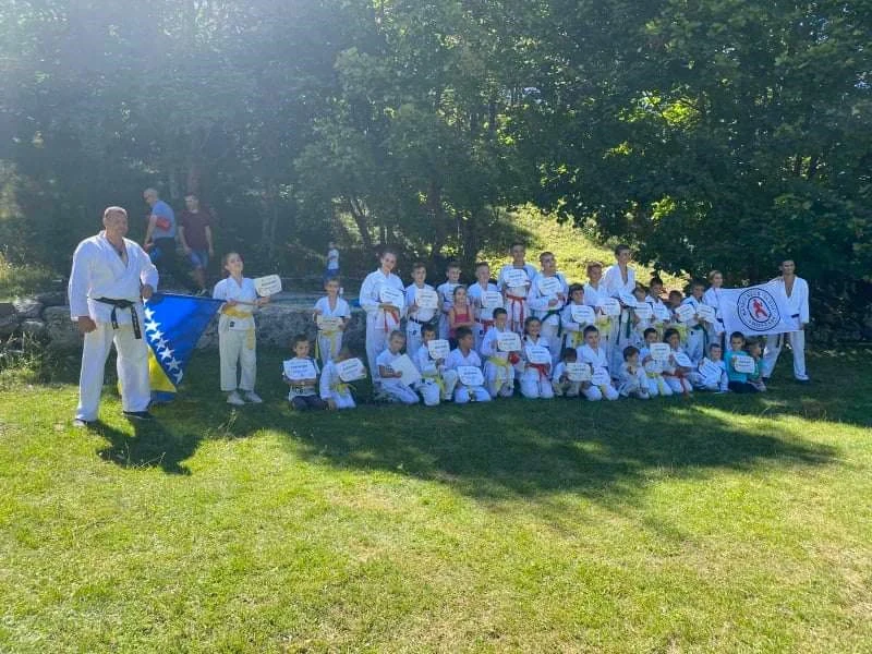 Članovi karate kluba "Semih" na Rujištu 