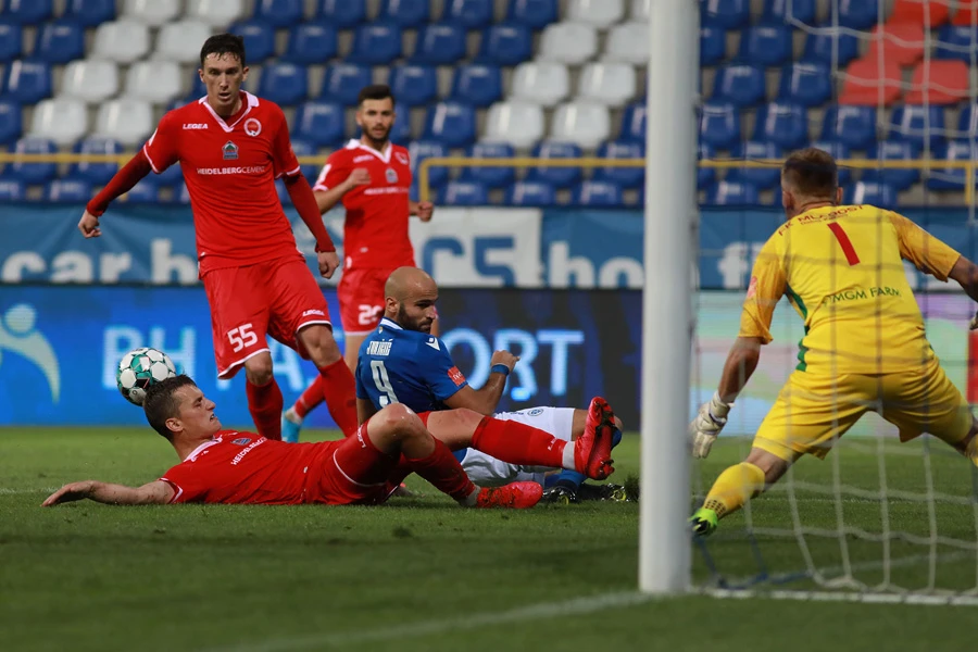 Mladost šokirala Željezničar i slavila na Grbavici!