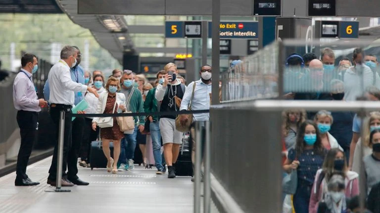 Britanci žure doma iz Francuske nakon uvođenja karantene