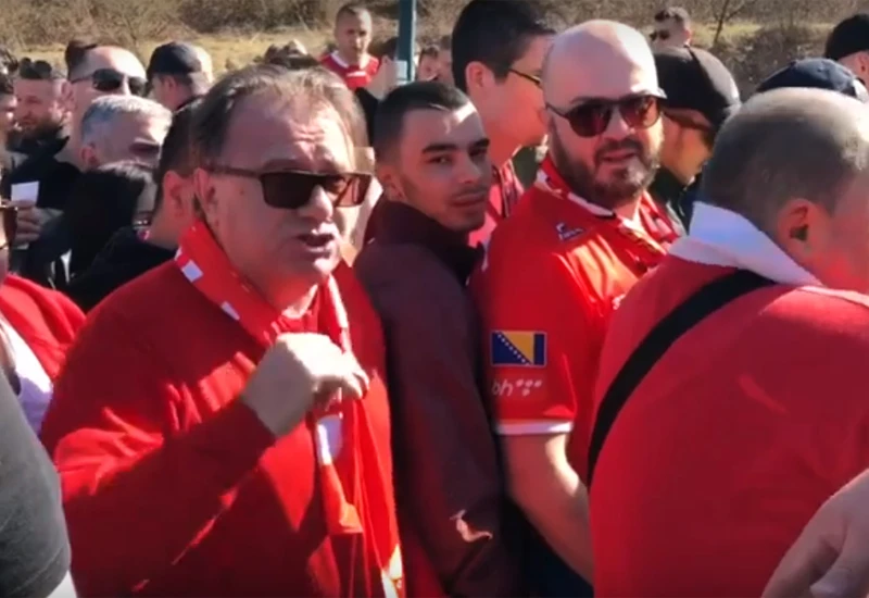 Pozdrav fanaticima