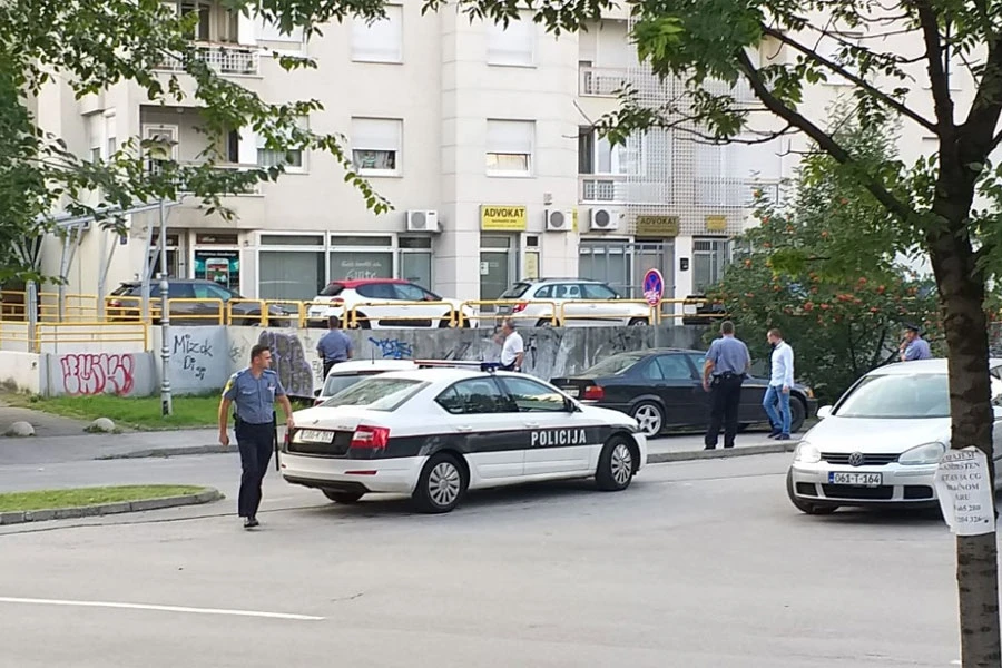 Pucnjava u Tuzli, građani se bacali po podu