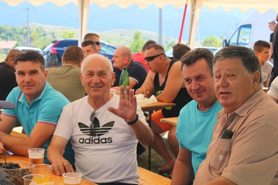 Druženjem na Zahumu Fenixovci obilježili 28. obljetnicu postojanja