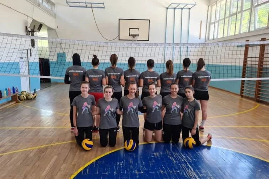 Rama: Ljetna škola odbojke dobila opremu iz Mostara
