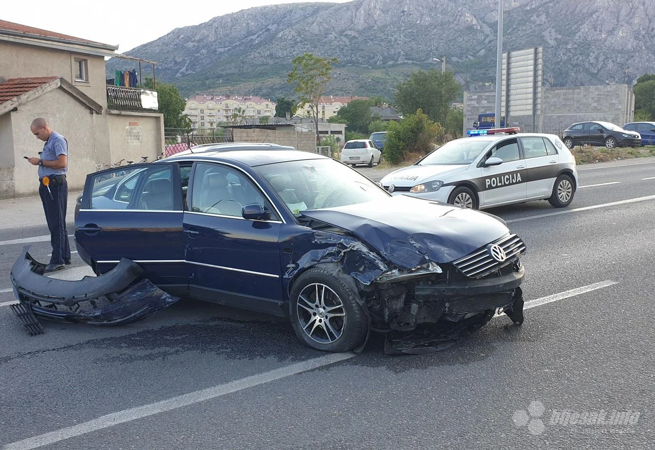 Dva sudara usporila promet u Mostaru